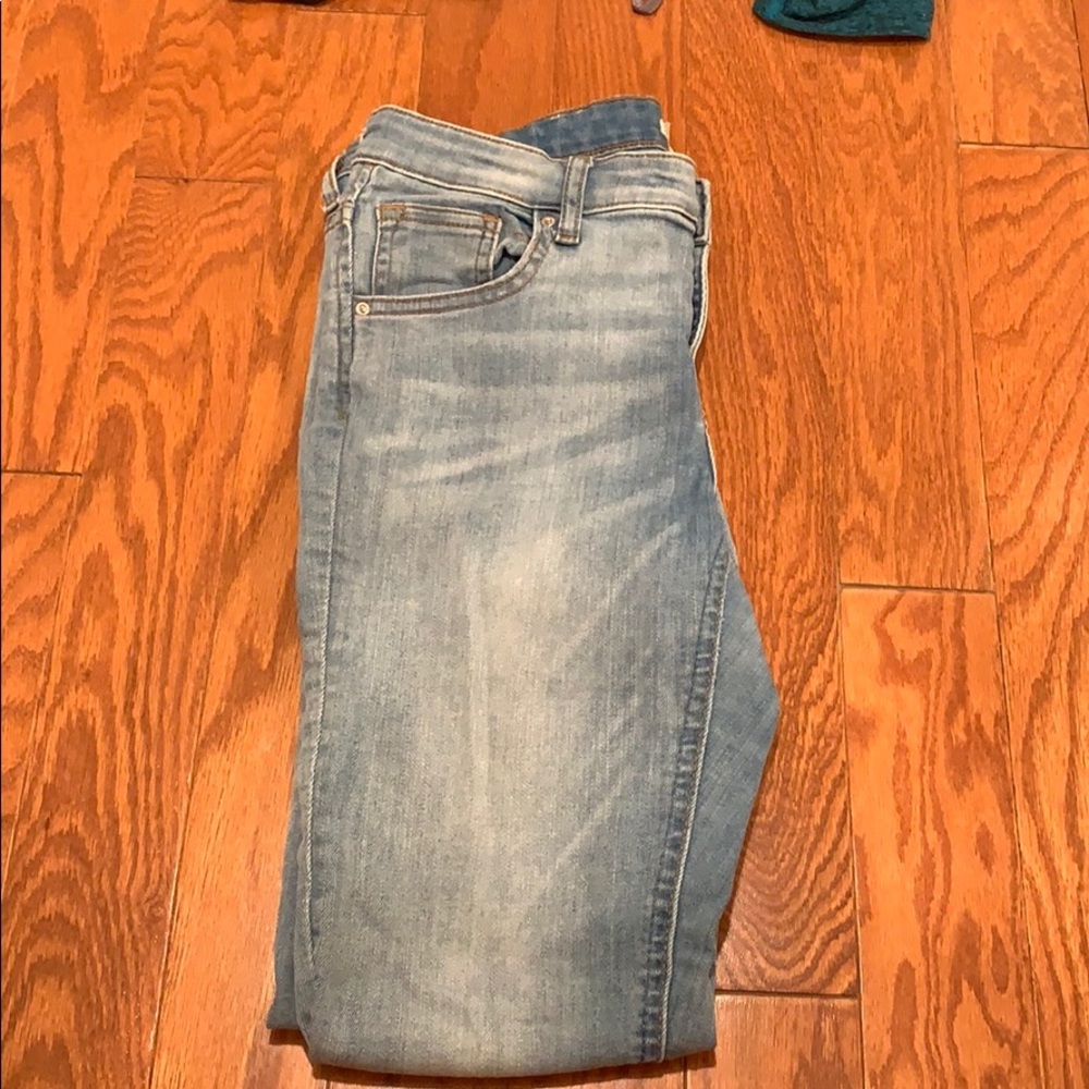 jeans with zipper detail on bottom